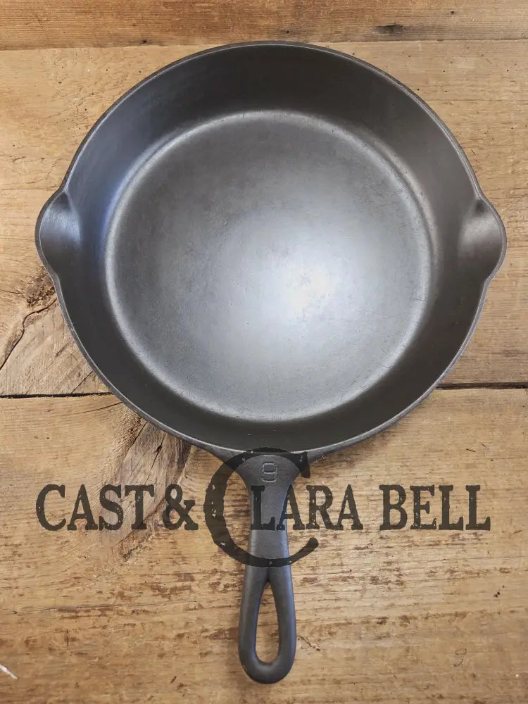 Customer Favorite! Early 1900’s Griswold’s First series Victor #9 Skillet with Heat Ring 723. Amazing daily cooker