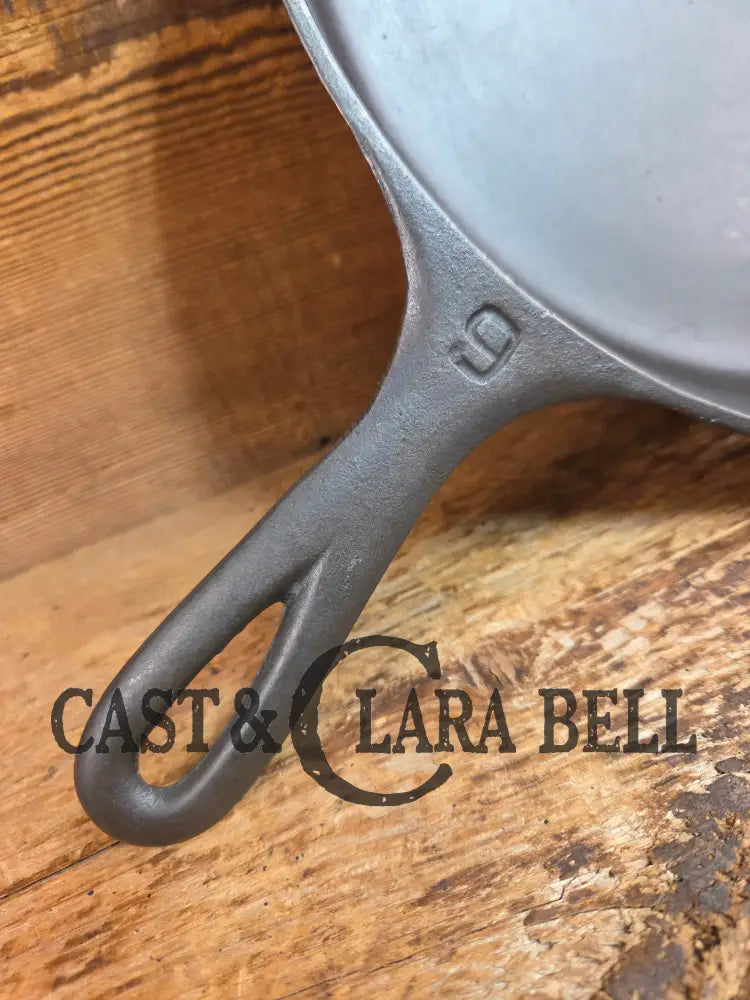 Customer Favorite! Early 1900’s Griswold’s Fully Marked Victor #9 Skillet with Heat Ring 723 B - Skillet