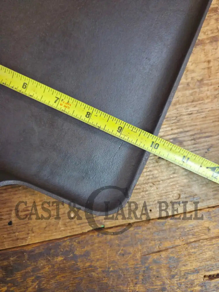 Don’t Miss This if you LOVE Griswold cast iron. Best Seller Griswold ’Cookie Sheet’ Grill Pan. P/n 1108 Griddle