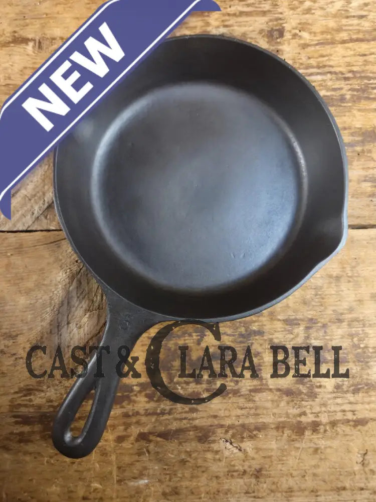 Dont miss this one! Lovely early 1900βs Martin Stove and Range #5 cast iron skillet. Great southern masterpiece! Skillet