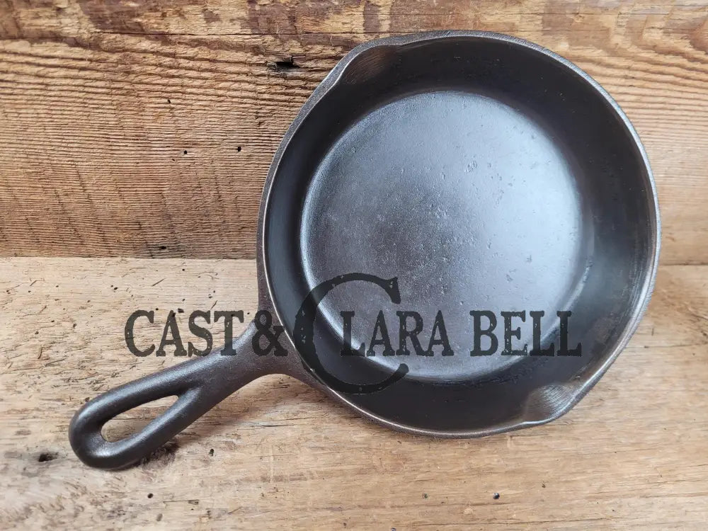 Early 1900βS Lodge #3 Cast Iron Egg Skillet With 3 Notch Heat Ring