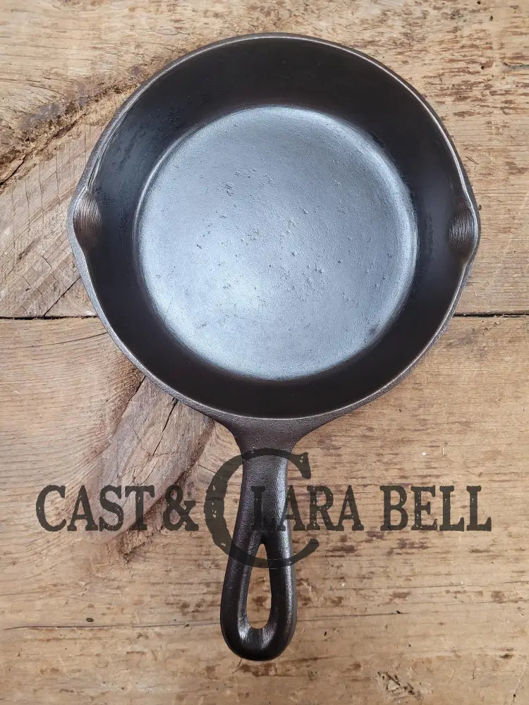 Early 1900βS Lodge #3 Cast Iron Egg Skillet With 3 Notch Heat Ring