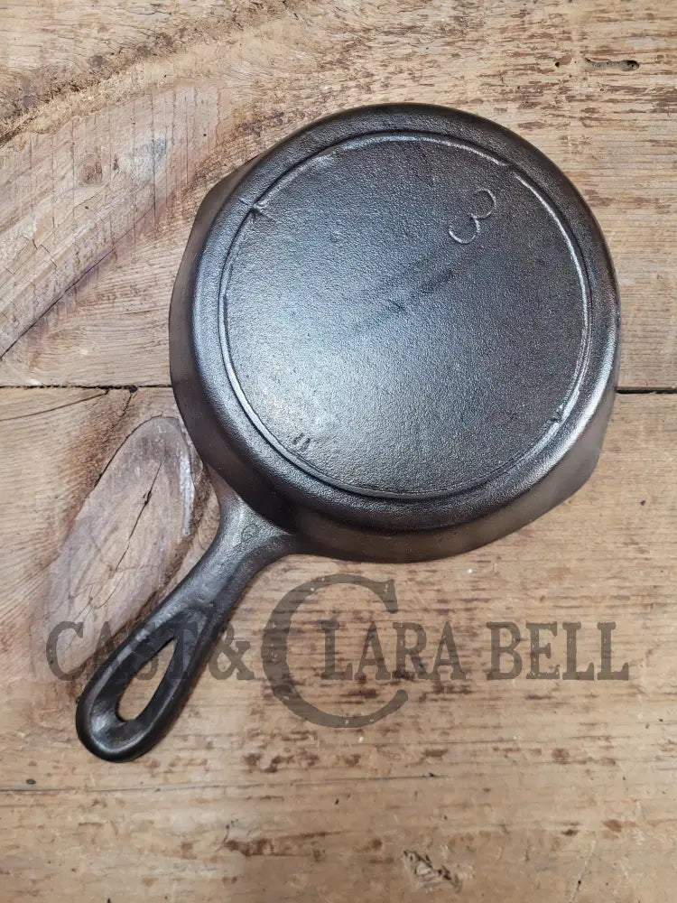 Early 1900βS Lodge #3 Cast Iron Egg Skillet With 3 Notch Heat Ring