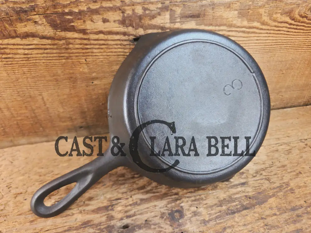 Early 1900’s Lodge #3 (Monday Morning) Cast Iron Egg Skillet Single Notch Raised Y Makers Mark. Awesome pan! Skillet