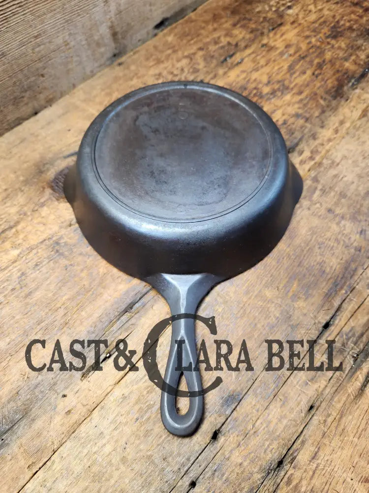 Early 1900โS Lodge #5 Cast Iron Skillet Single Notch Raised B Mark