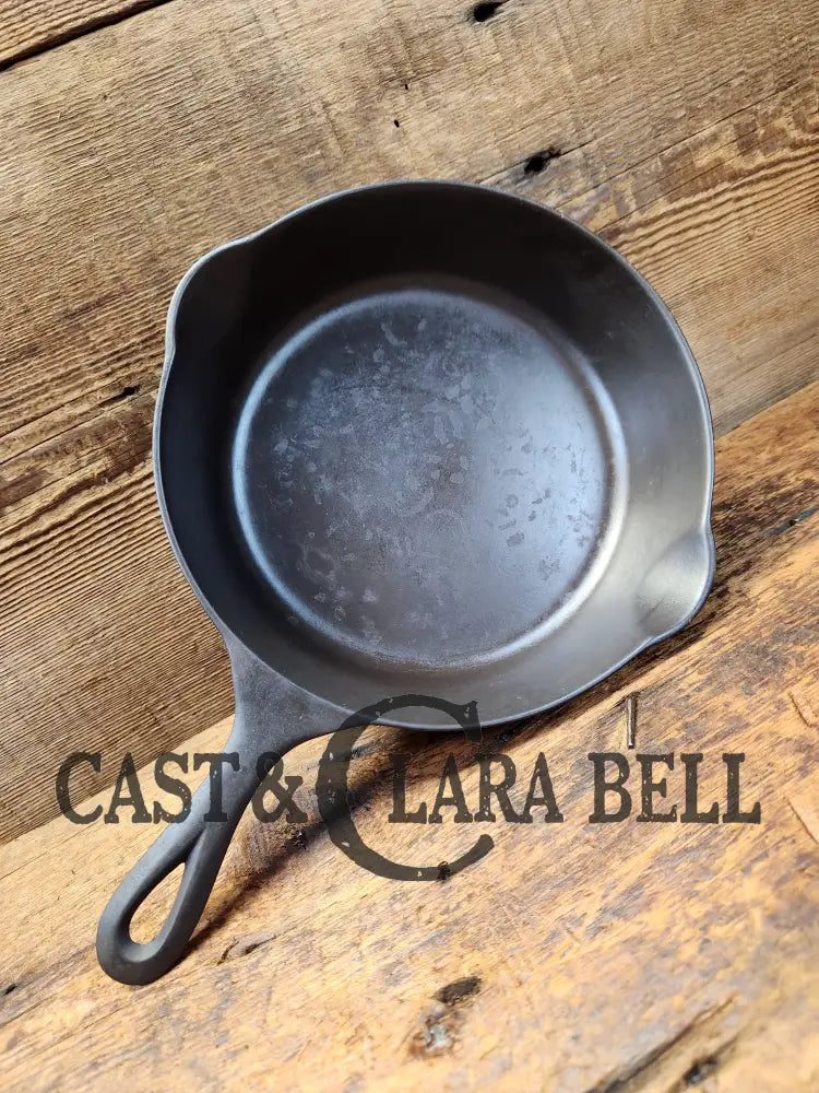 Early 1900โS Lodge #5 Cast Iron Skillet Single Notch Raised B Mark