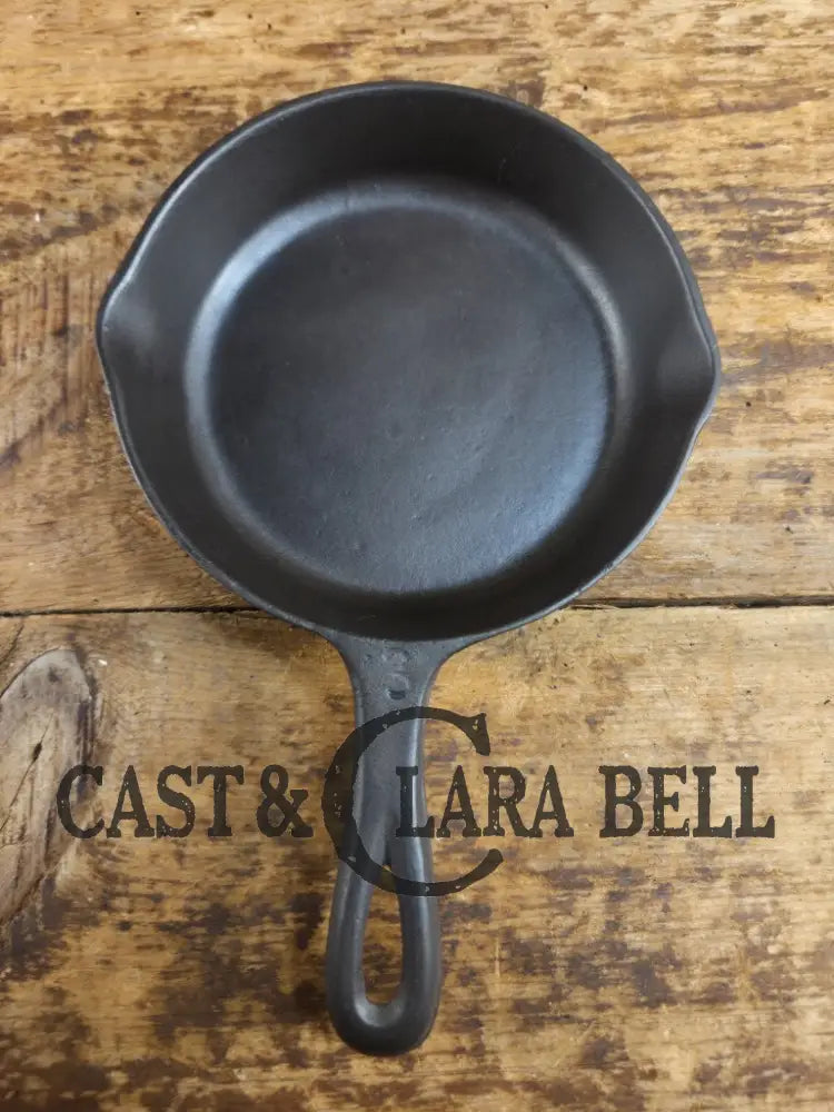 Early 1900’s Martin Stove and Range ’Monday Morning’ cast iron skillet. Fully restored and ready to use! Skillet