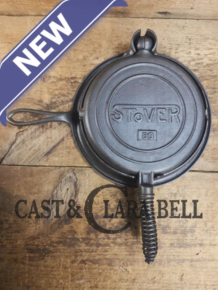 Early 1900βs Stover No. 8 Waffle Iron with Low Base. Gorgeous design and balanced well. Ready to make crispy waffles!