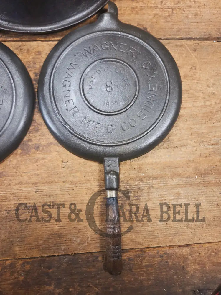 EARLY 1900’s Wagner MFG Co 1892 No. 8 Waffle Iron with Rare Tall Base! Original oak handles! - Waffle Iron
