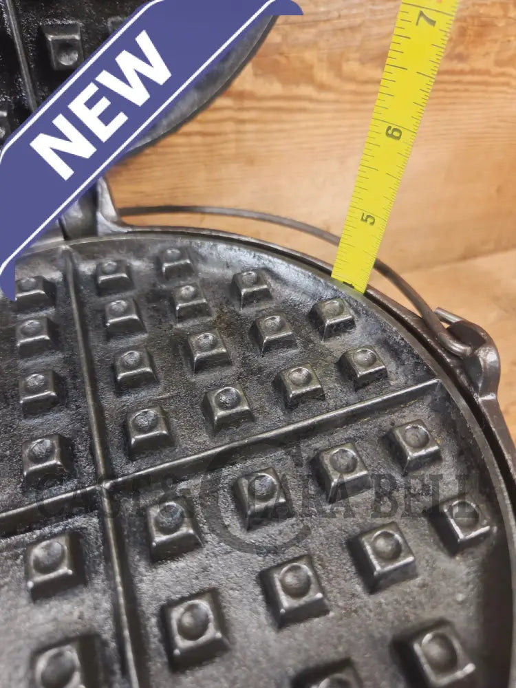 EARLY 1900’s Wagner MFG Co 1892 No. 8 Waffle Iron with Rare Tall Base! Original oak handles! - Waffle Iron