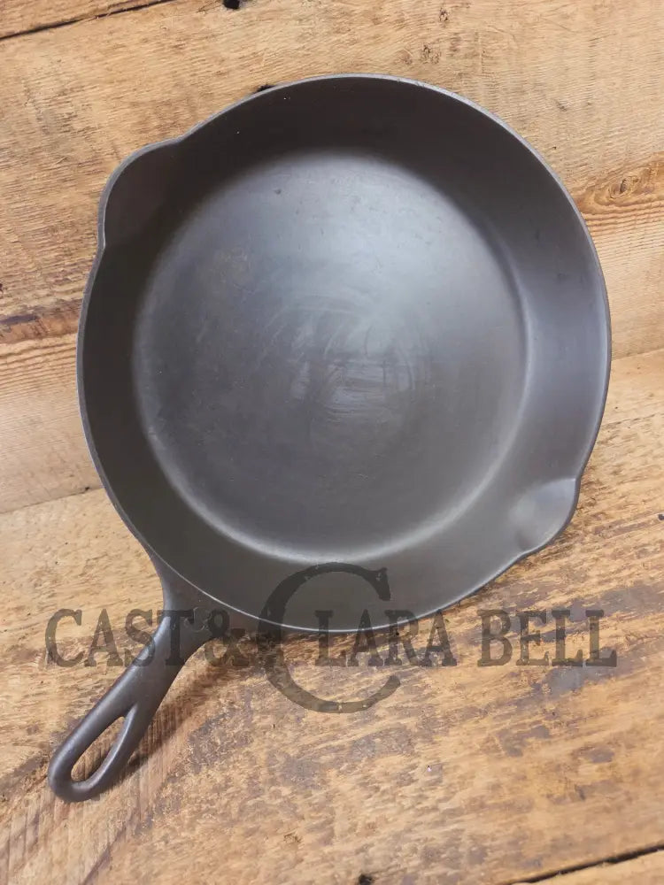 Early 1910βs Griswold #8 Cast Iron Skillet with Slant Logo Full E.P.U 704 D - Skillet