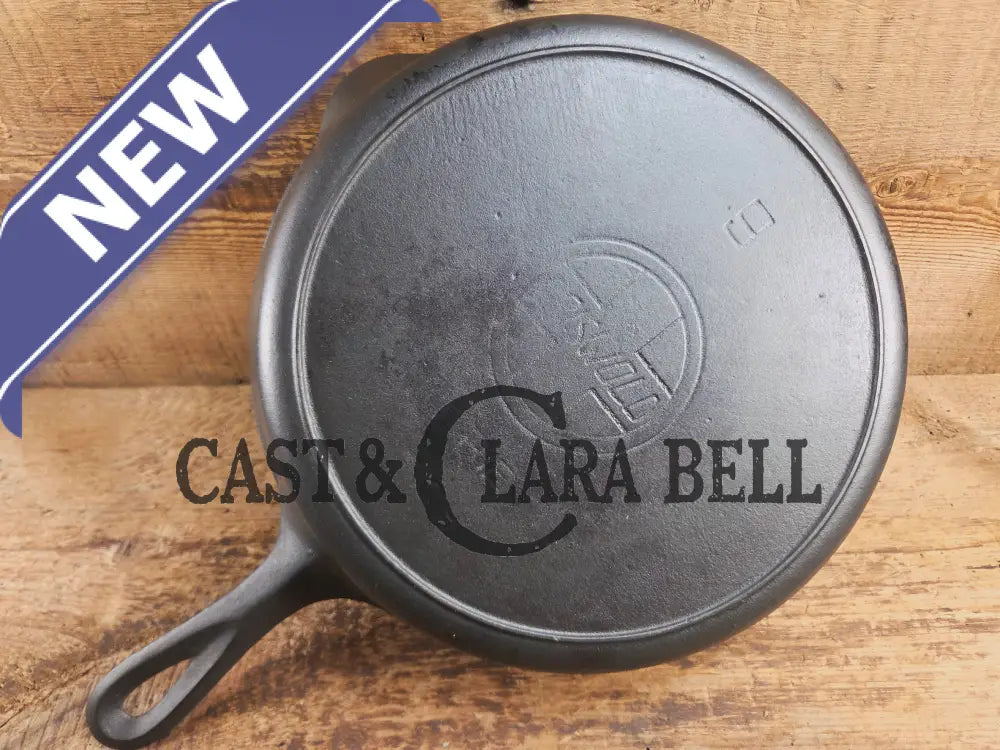 Early 1910βs Griswold #9 Cast Iron Skillet Large Block Slant Logo βErie,β 710H Skillet