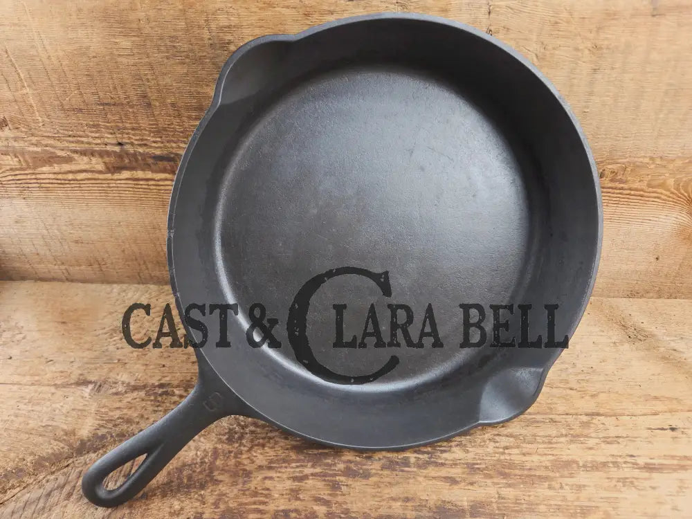 Early 1910βs Griswold #9 Cast Iron Skillet Large Block Slant Logo βErie,β 710H Skillet