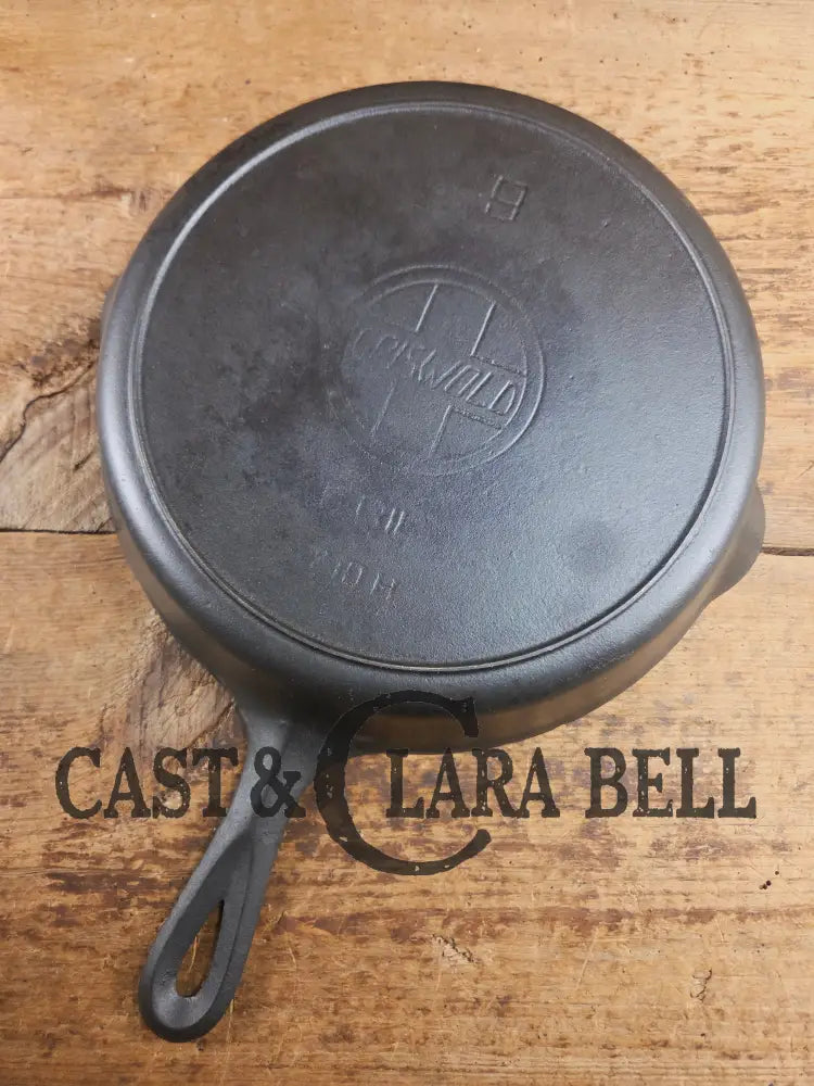 Early 1910βs Griswold #9 Cast Iron Skillet Large Block Slant Logo βErie,β 710H Skillet