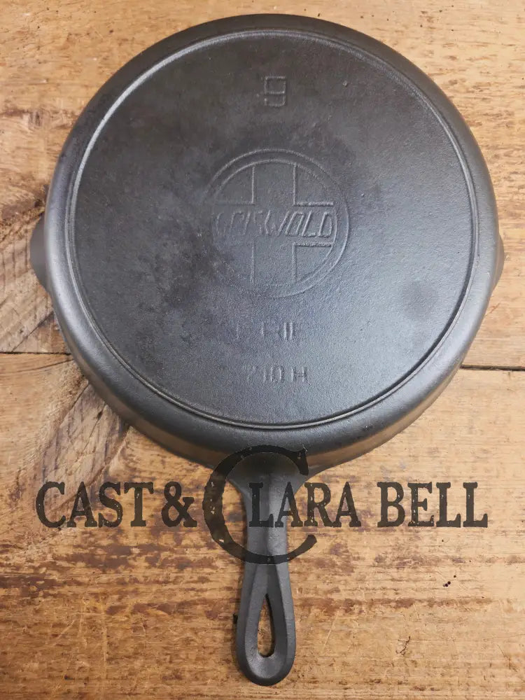 Early 1910βs Griswold #9 Cast Iron Skillet Large Block Slant Logo βErie,β 710H Skillet