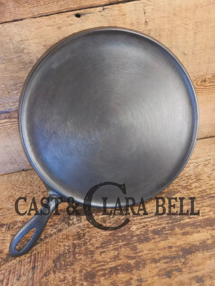 Early 1910’s Griswold #9 Round Griddle with Block Logo ERIE 739 - Griddle