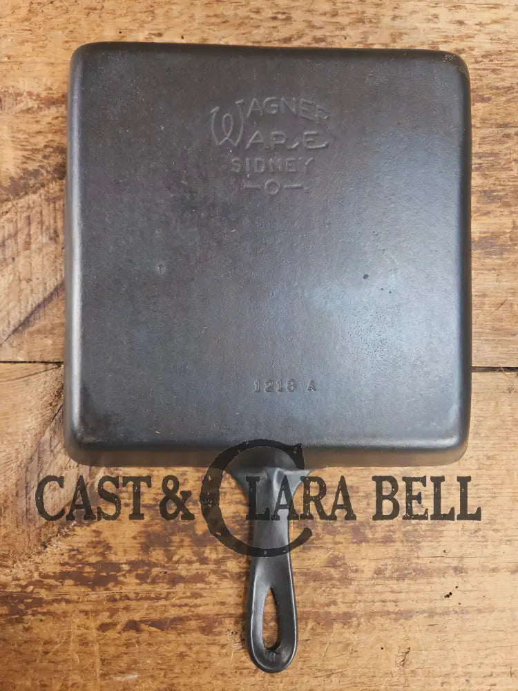 Early Wagner Square Skillet with Stylized Logo 1218 A. GREAT pan to have in the kitchen! Skillet