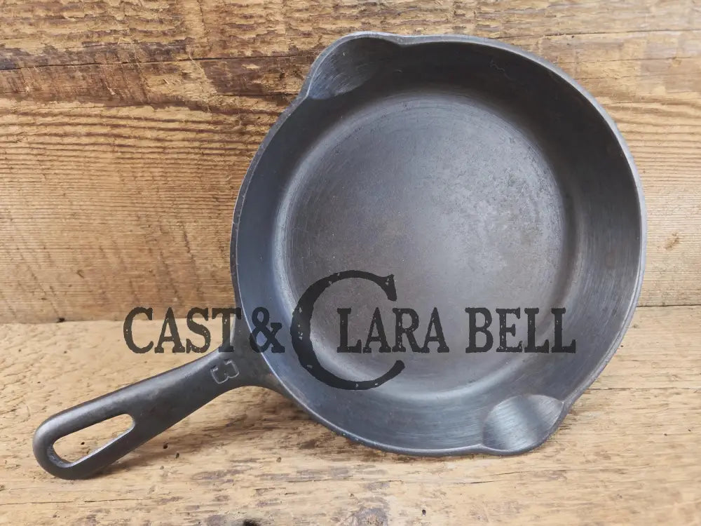 Egg Skillet! Griswold No. 3 Skillet with Small Block Logo and Smooth Bottom 709 I. Restored and ready to Use! Skillet