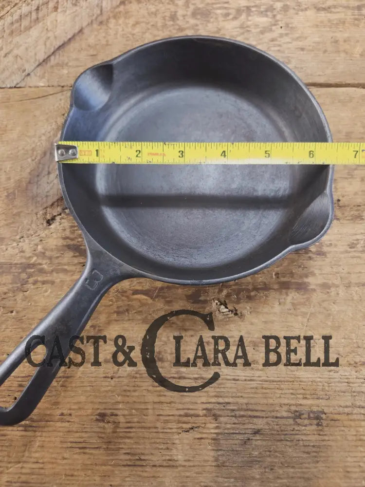 Egg Skillet! Griswold No. 3 Skillet with Small Block Logo and Smooth Bottom 709 I. Restored and ready to Use! Skillet