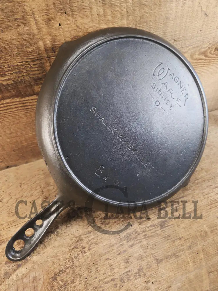 Elegant and hard to source! 1920-30βs WagnerWare #8 Shallow Skillet 1098. Great gift idea! Restored and Ready to Use!