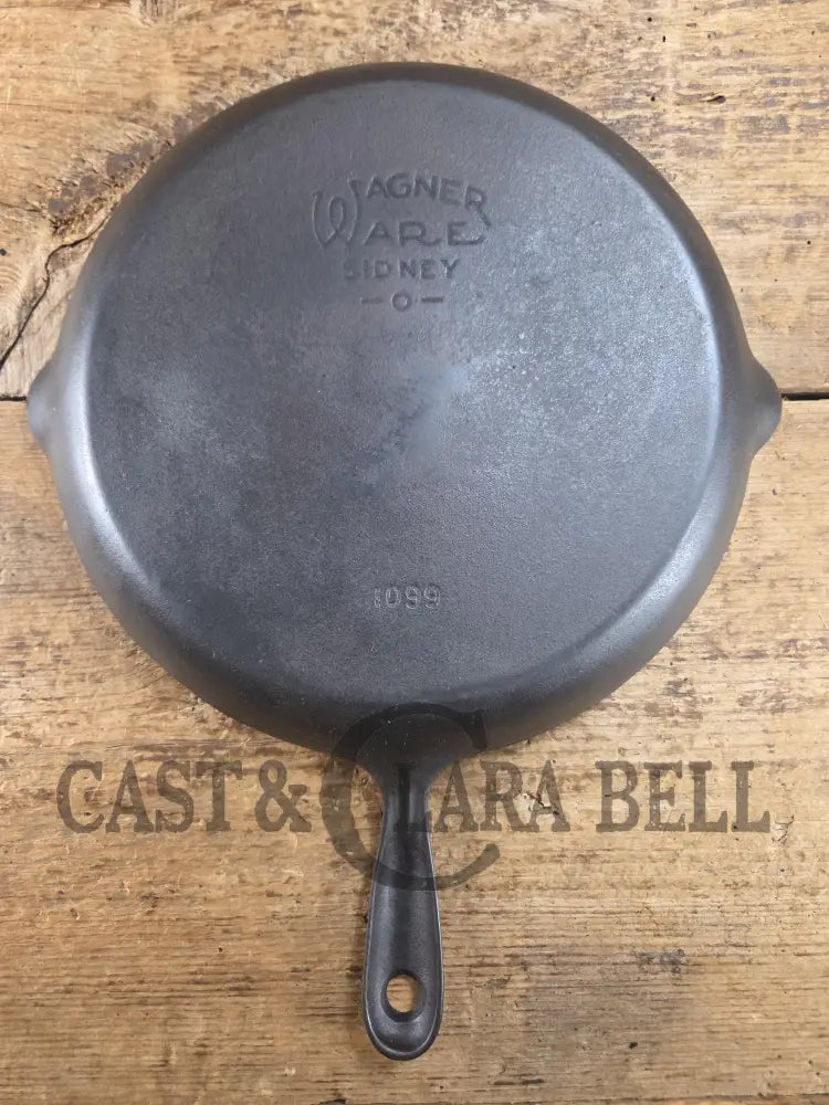 Elegant and hard to source! 1920-30βs WagnerWare #9 Shallow Skillet 1099. Great gift idea! Restored and Ready to Use!