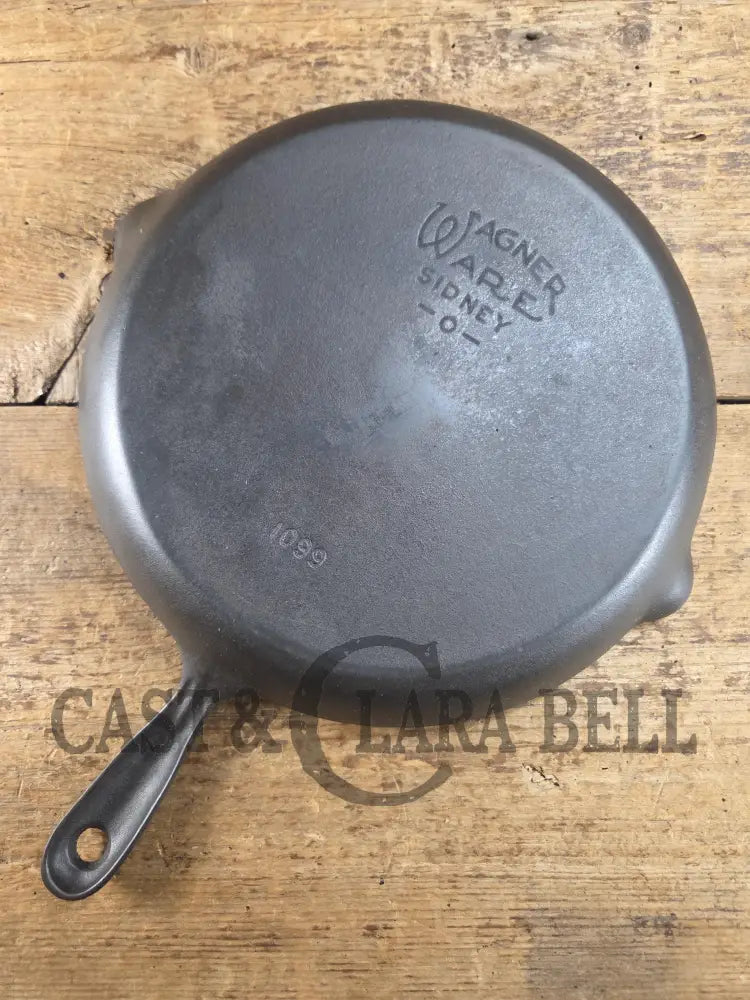 Elegant and hard to source! 1920-30βs WagnerWare #9 Shallow Skillet 1099. Great gift idea! Restored and Ready to Use!
