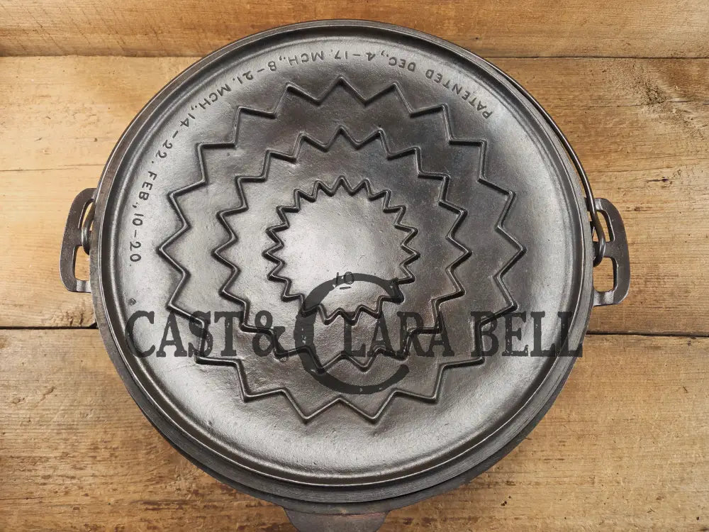 Enormous and almost Mint! 1900-30 #10 Wagner Drip Drop Roaster Dutch Oven w sawtooth style Lid. Dutch Ovens Trivets &