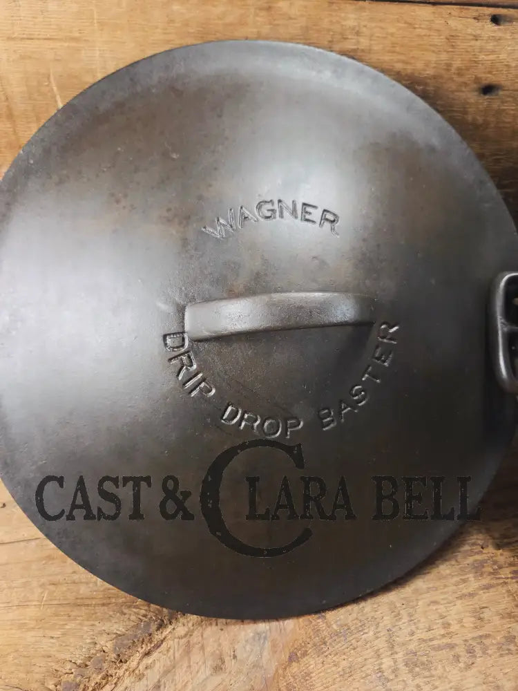 Enormous and almost Mint! 1900-30 #10 Wagner Drip Drop Roaster Dutch Oven w sawtooth style Lid. Dutch Ovens Trivets &