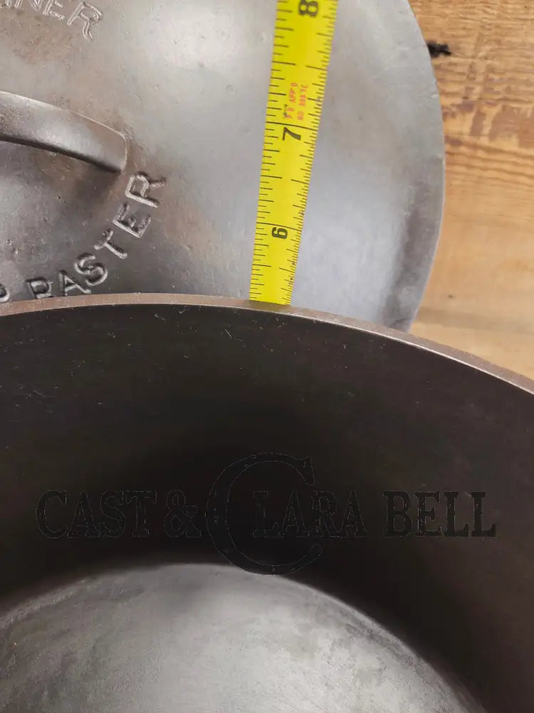 Enormous and almost Mint! 1900-30 #10 Wagner Drip Drop Roaster Dutch Oven w sawtooth style Lid. Dutch Ovens Trivets &