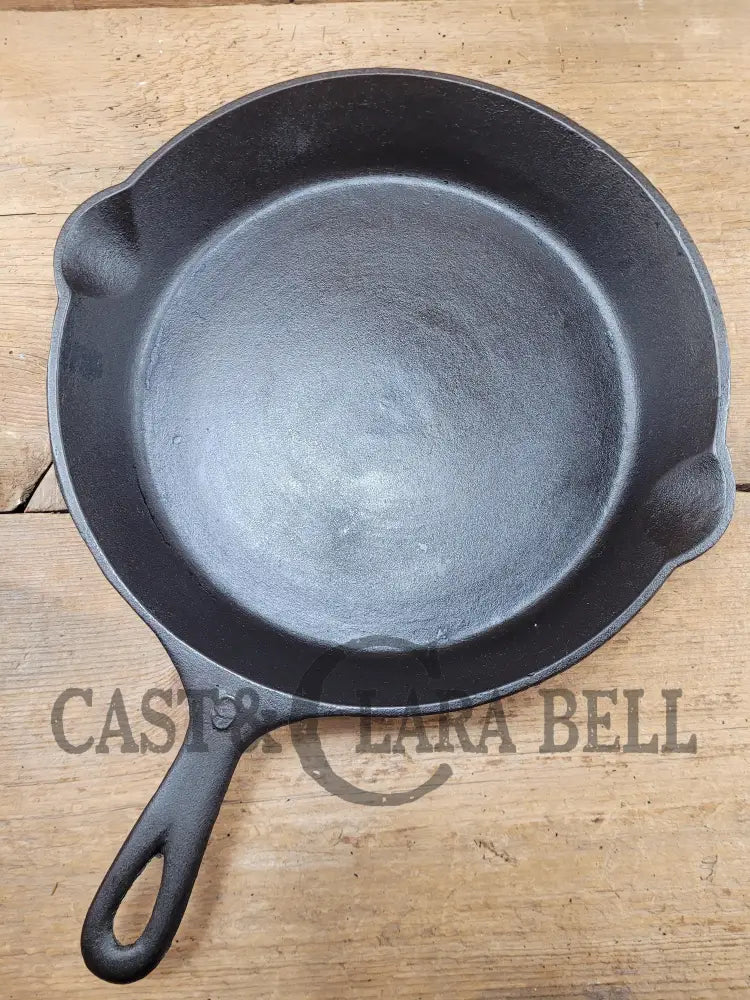 Fantastic First Skillet Or For The Unusual Collector. Unknown Maker Raised #9 Cast Iron Skillet