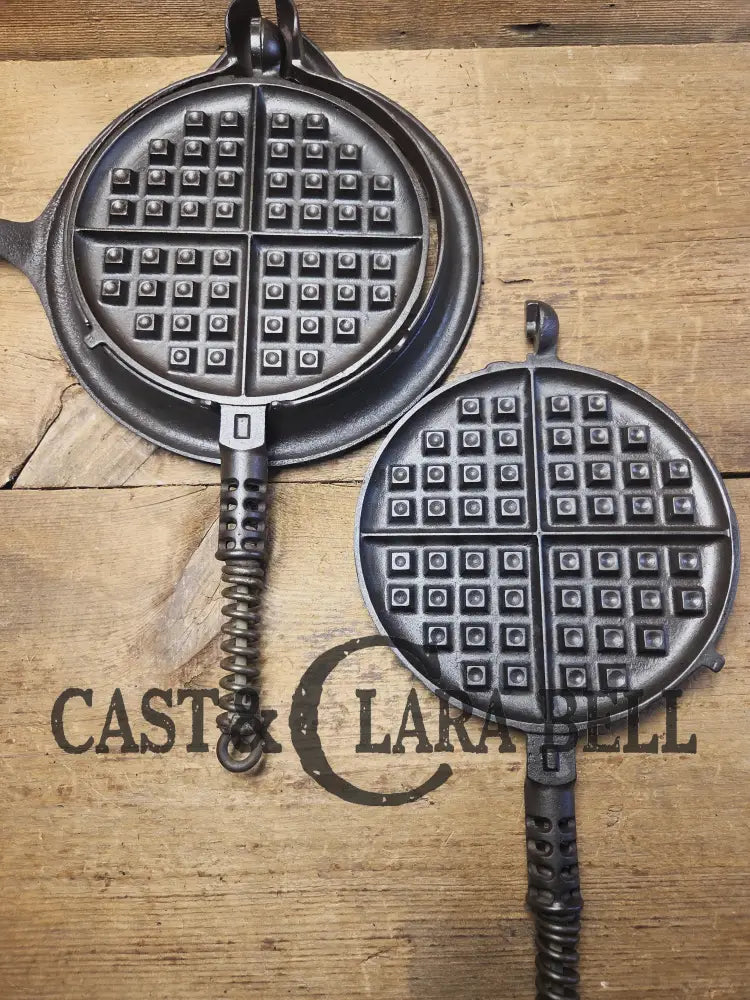 Fantastic gift idea! 1910โs fully restored Griswold No. 8 Waffle Iron (314 & 315) with (#327) Low Base. Ready to make
