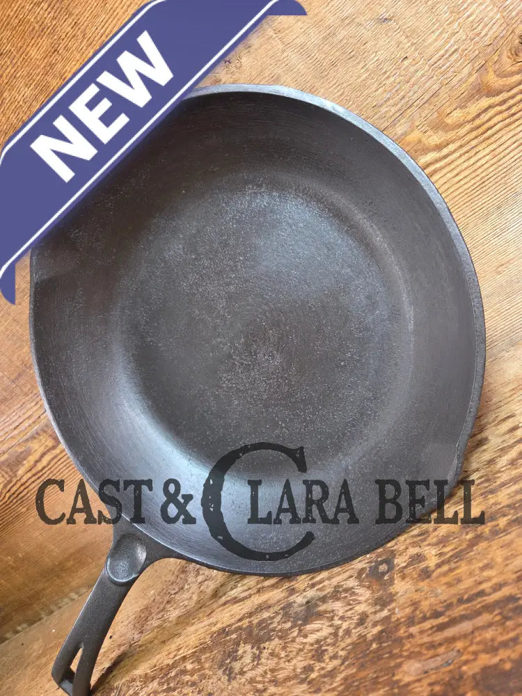 Fantastic gift idea! Hard to Find 1940’s Wagner Ware Sidney -O- ’Chef Skillet’ 1388 Skillet