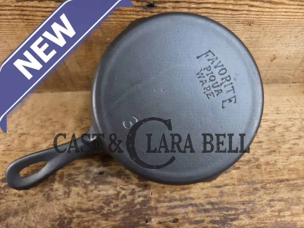 Favorite Piqua Ware #3 Cast Irom Skillet with βSmileyβ Logo Skillet