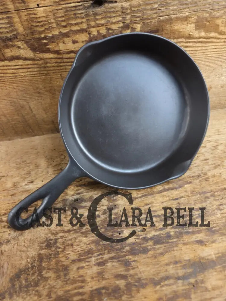 Favorite Piqua Ware #3 Cast Irom Skillet with βSmileyβ Logo Skillet