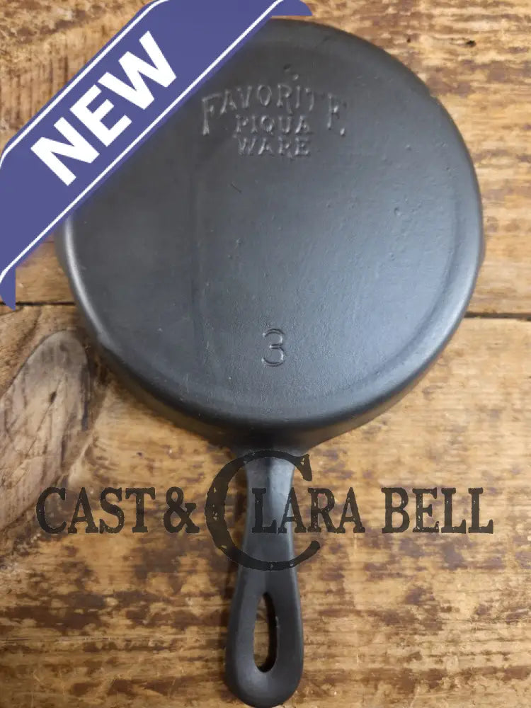 Favorite Piqua Ware #3 Cast Irom Skillet with βSmileyβ Logo Skillet