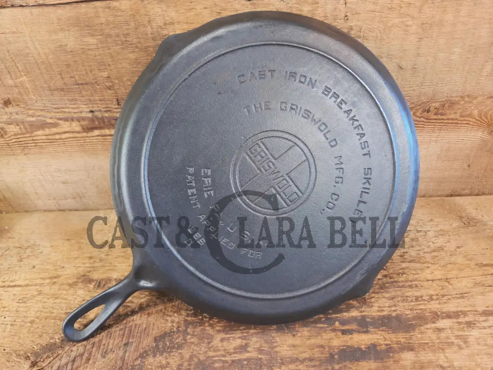 Frankengriddle! Someone must have hated skillet dividers? Griswold Cast Iron Colonial Breakfast Skillet! P/N 665. Needs