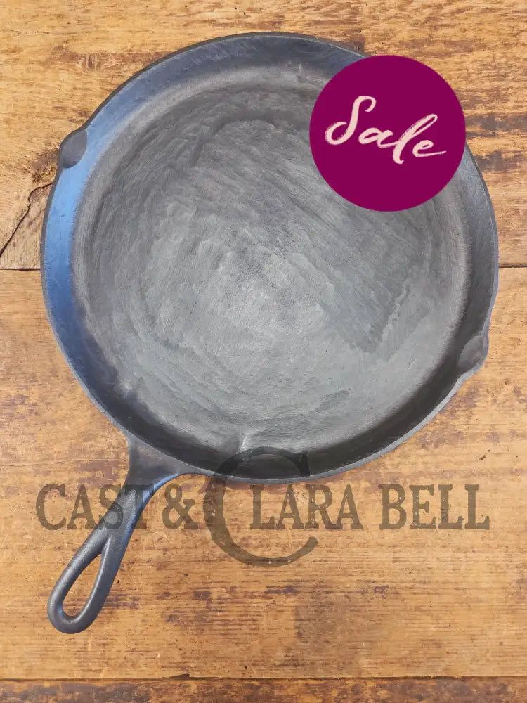Frankengriddle! Someone must have hated skillet dividers? Griswold Cast Iron Colonial Breakfast Skillet! P/N 665. Needs