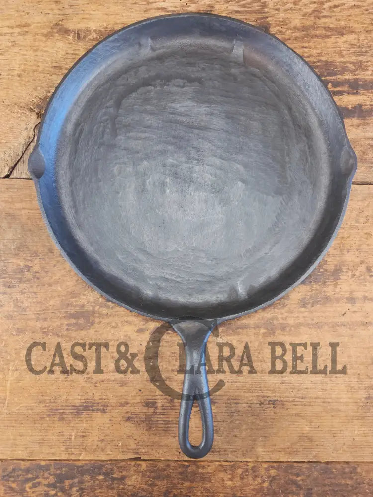 Frankengriddle! Someone must have hated skillet dividers? Griswold Cast Iron Colonial Breakfast Skillet! P/N 665. Needs