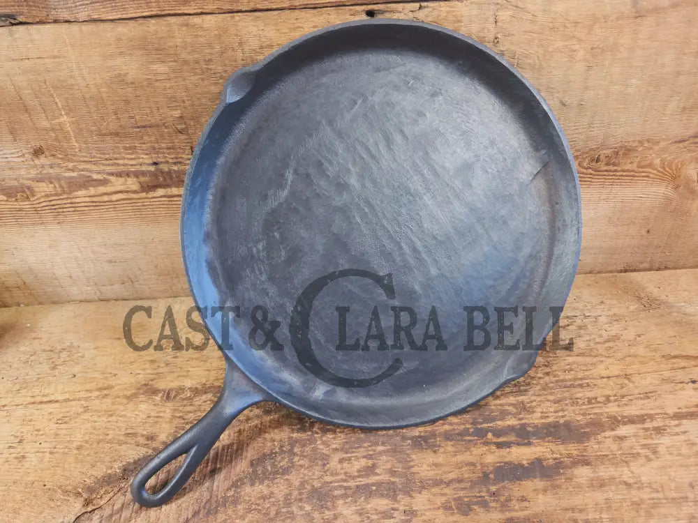 Frankengriddle! Someone must have hated skillet dividers? Griswold Cast Iron Colonial Breakfast Skillet! P/N 665. Needs