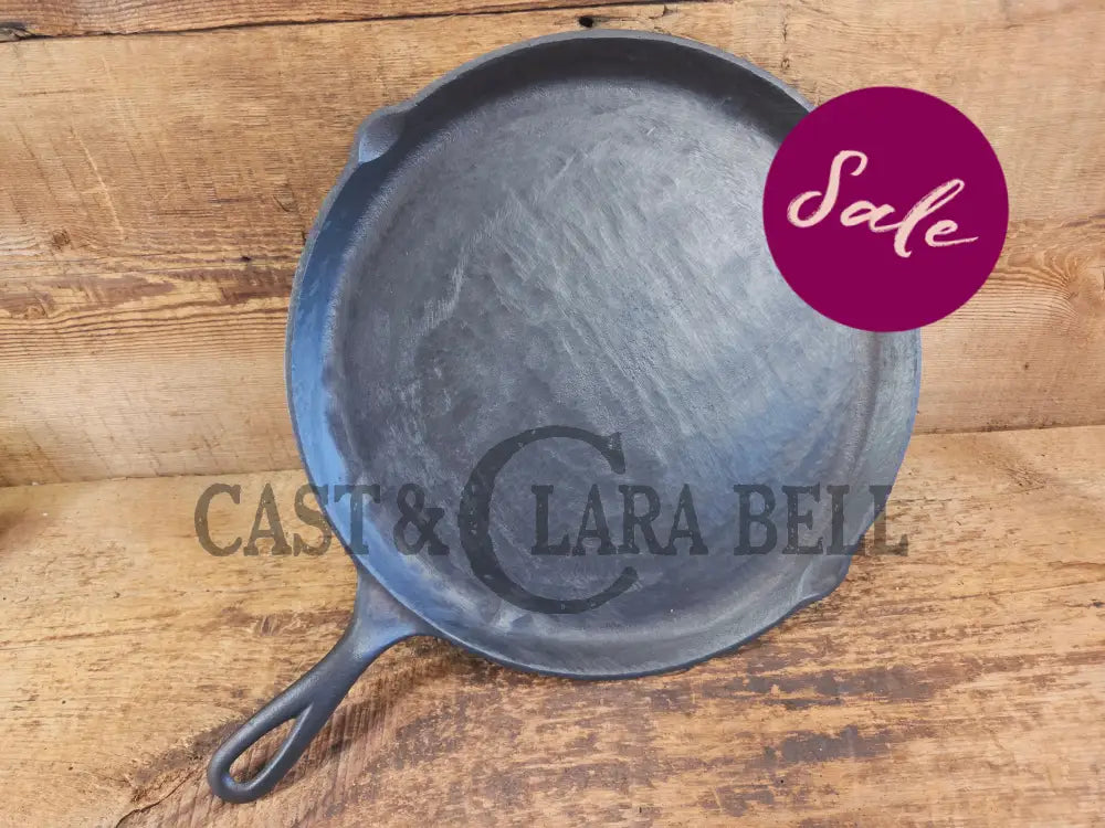 Frankengriddle! Someone must have hated skillet dividers? Griswold Cast Iron Colonial Breakfast Skillet! P/N 665. Needs