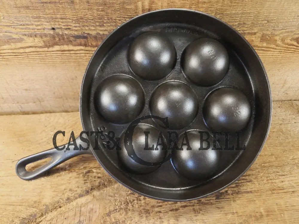 Fun to cook with! 1930’s Griswold No. 32 Aebleskiver 7 cup p/n 962 Variation 7. Great for Poached eggs! Restored Ready