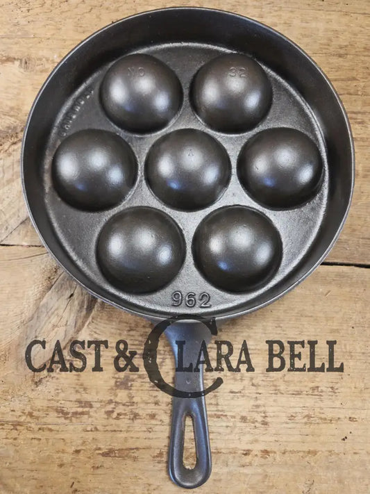 Fun to cook with! 1930βs Griswold No. 32 Aebleskiver 7 cup p/n 962 Variation 7. Great for Poached eggs! Restored Ready