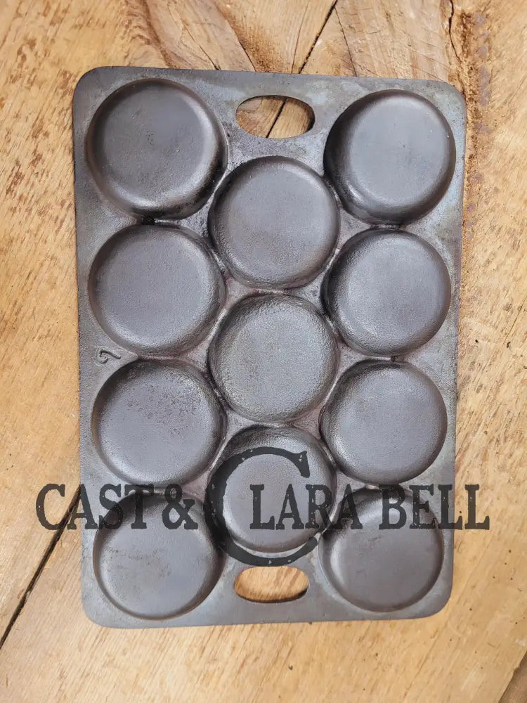 Gorgeous 1900βs Bridge Beach & Company muffin style gem pan. St. Louis MO based foundry famous for their stoves. Unique