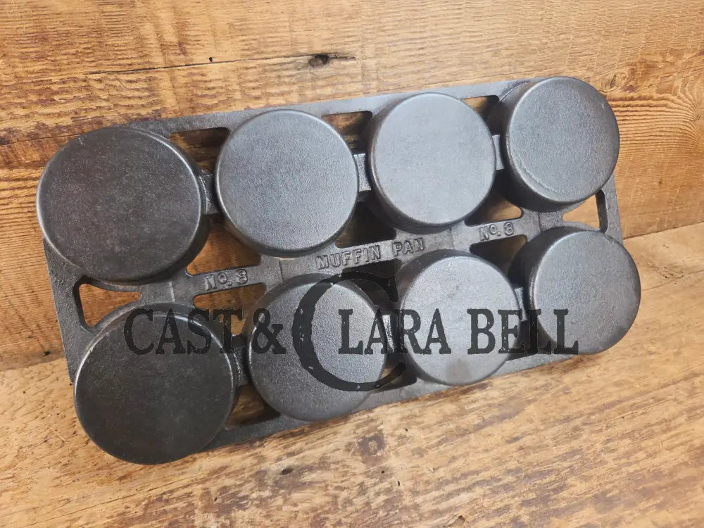 Gorgeous! 1920βs Griswold No. 8 Muffin Pan 8 cup 946. Raised letter underside Variation 1 Rarity 3 Bakeware