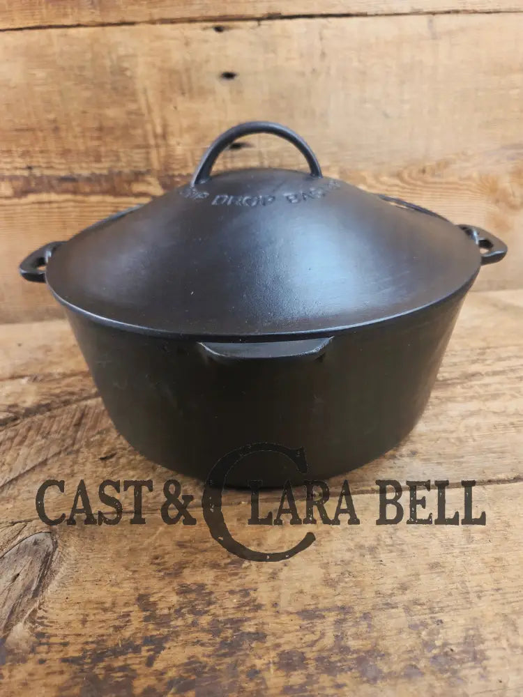 Gorgeous. 1920’s Wagner #9 Dutch Oven round roaster with Turtle Top Style Sawtooth Baster Lid Dutch Ovens Trivets &