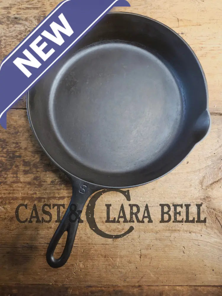 Gorgeous 1930’s Griswold #8 Cast Iron Skillet with Large Block Logo 704 Skillet