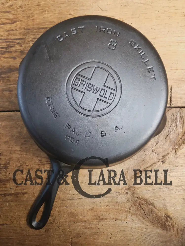 Gorgeous 1930’s Griswold #8 Cast Iron Skillet with Large Block Logo 704 Skillet