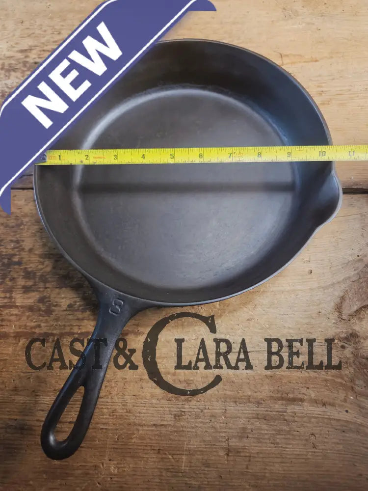 Gorgeous 1930’s Griswold #8 Cast Iron Skillet with Large Block Logo 704 Skillet