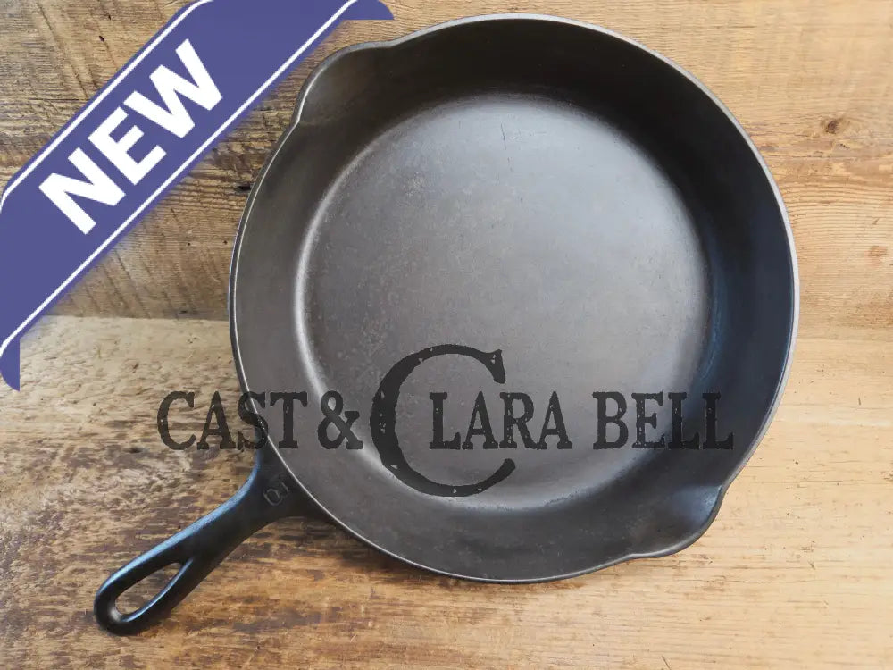 Gorgeous 1930’s Griswold #8 Cast Iron Skillet with Large Block Logo 704 Skillet
