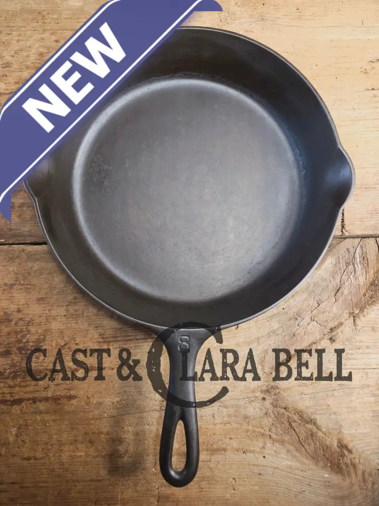 Gorgeous 1930’s Griswold #8 Cast Iron Skillet with Large Block Logo 704 Skillet